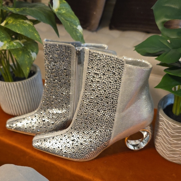 Lady Couture Shoes - NWY LADY COUTOURE Silver Ankle Boots with Geometric Heel